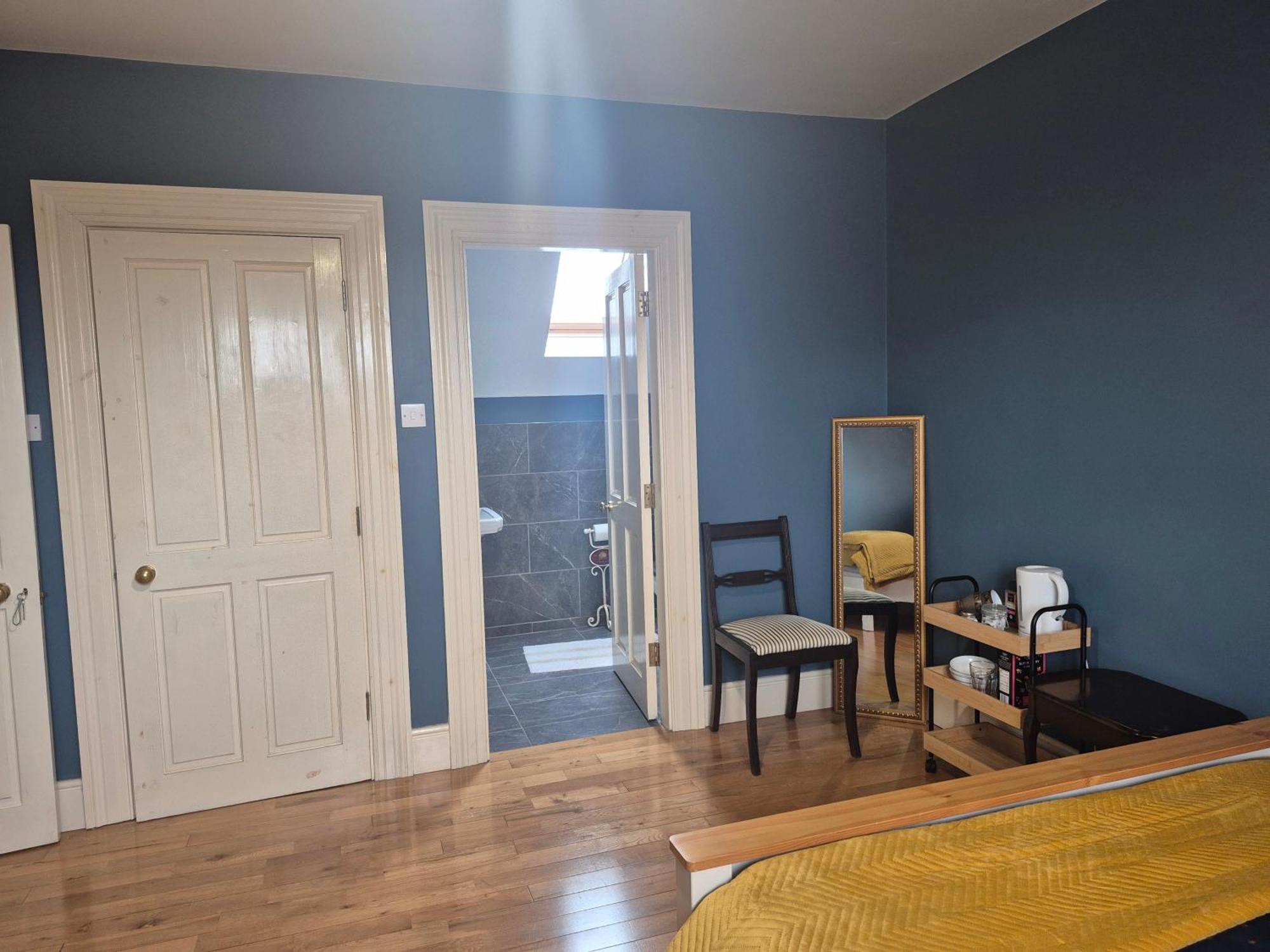 Ballinasloe Guest House In The Heart Of The Country Exterior photo